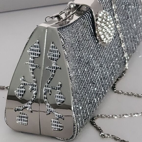 Vintage Silver Evening Bag with Rhinestone Cluster Clasp - Picture 4 of 8